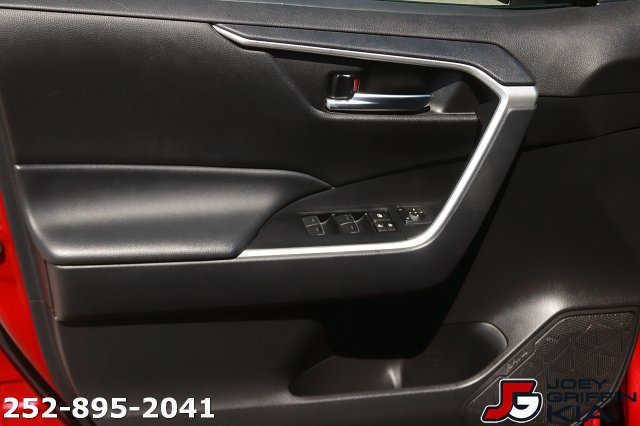 Used 2024 Toyota RAV4 XLE w/ Convenience Package AWD/4WD image 12