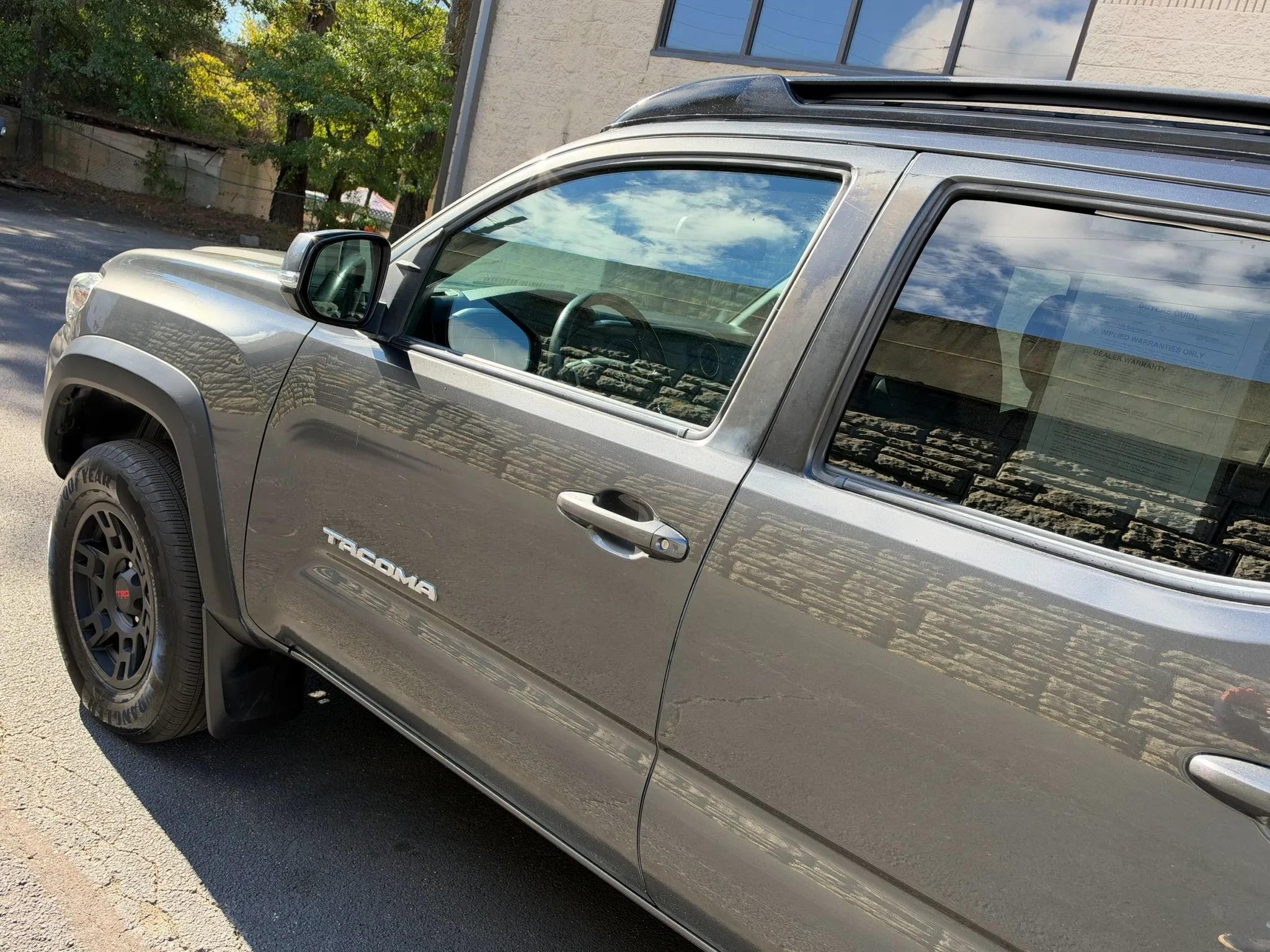 Used 2019 Toyota Tacoma TRD Off-Road AWD/4WD image 34