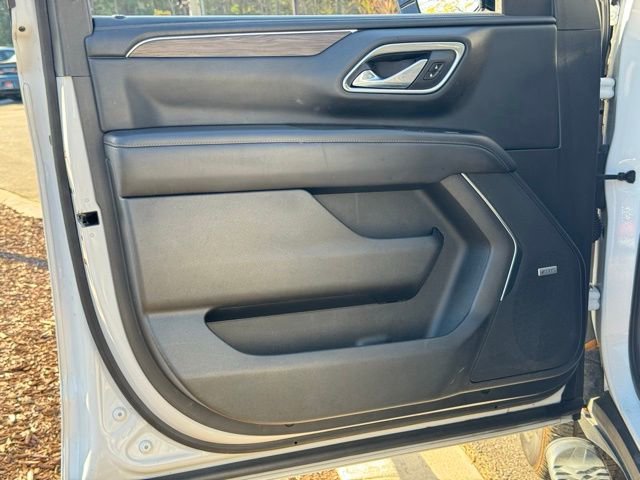 Used 2021 Chevrolet Suburban Z71 w/ Z71 Signature Package image 21