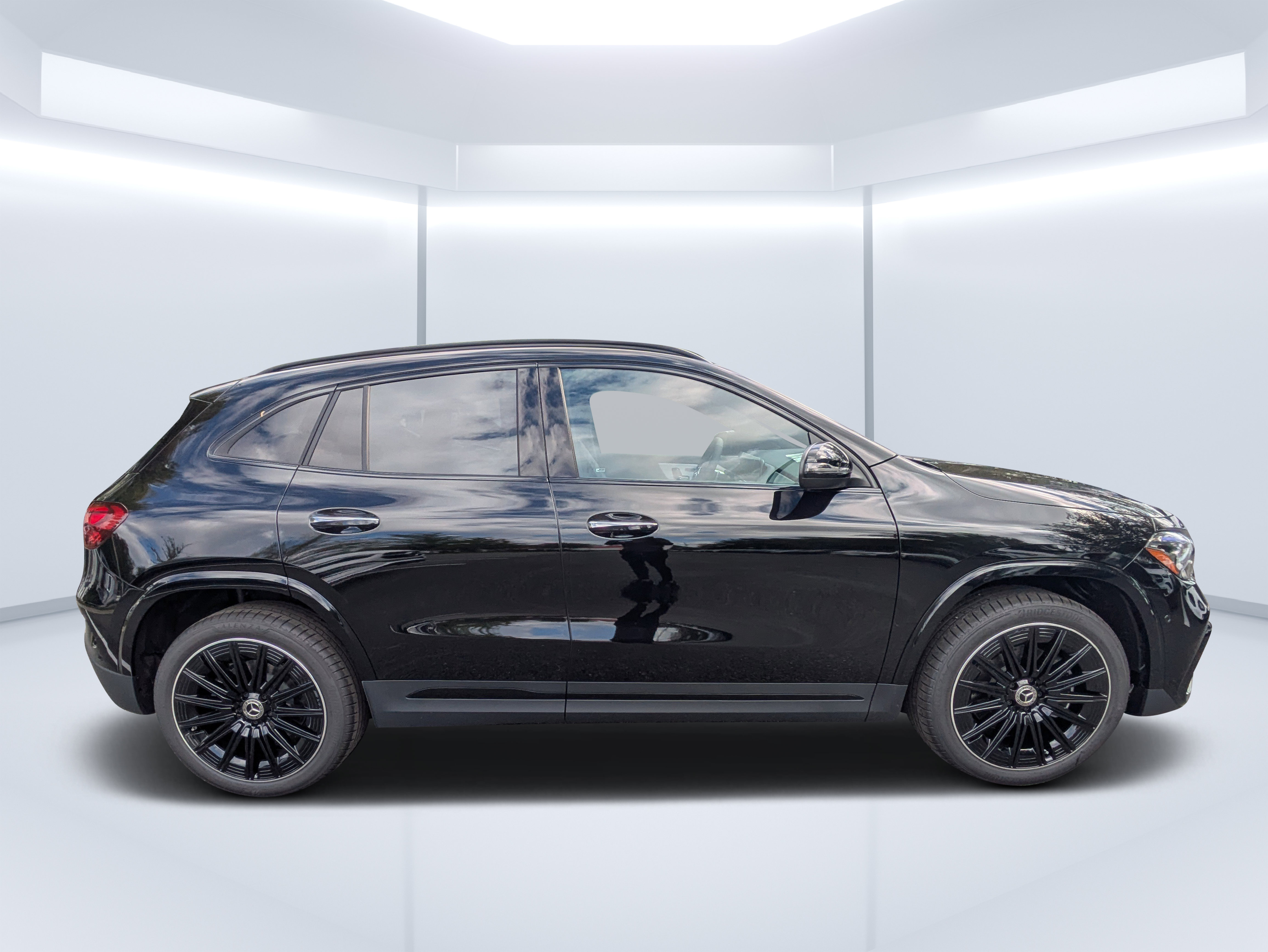 New 2026 Mercedes-Benz GLA 250 4MATIC image 2