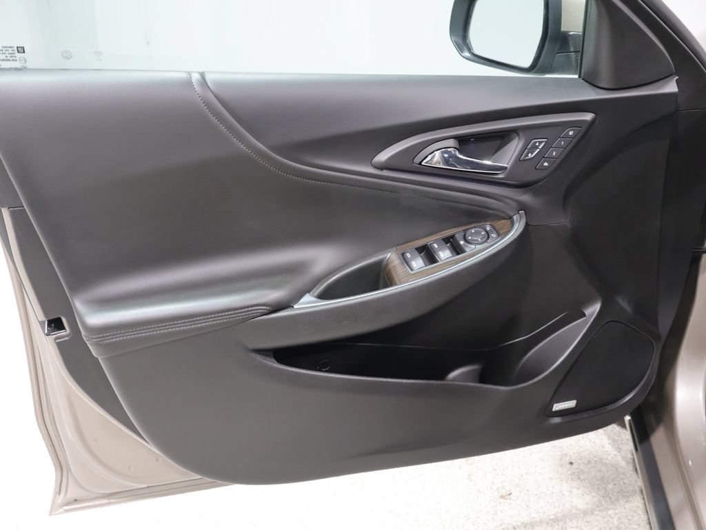 Used 2024 Chevrolet Malibu LT FWD image 13