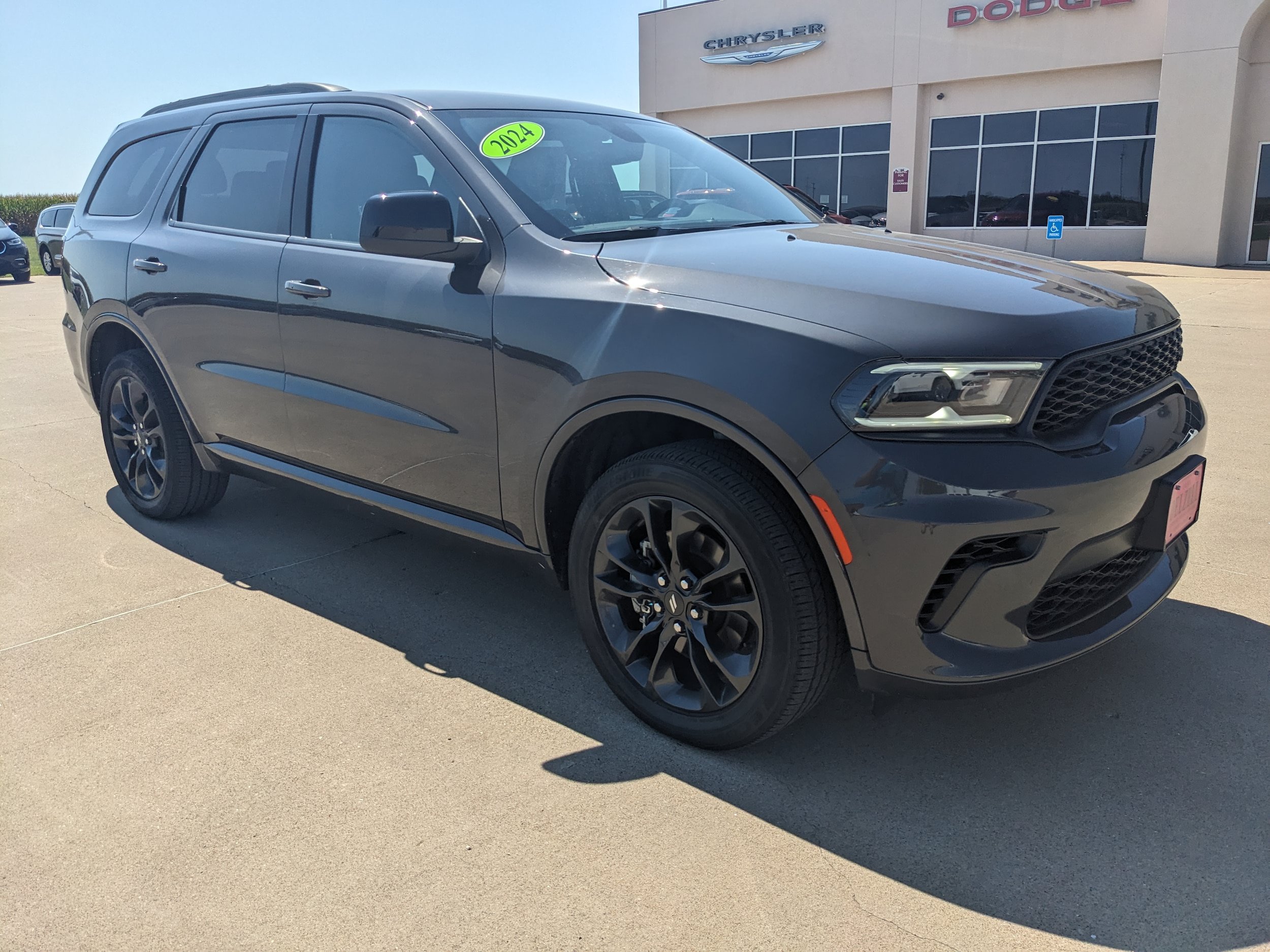 Used 2024 Dodge Durango GT w/ Blacktop Package AWD/4WD image 2