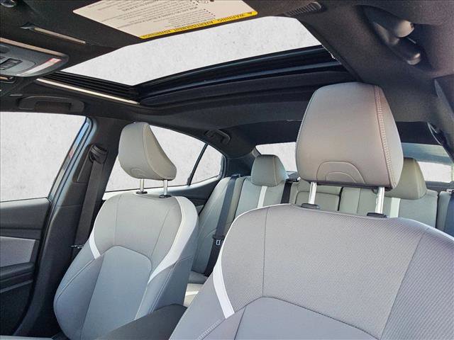 Used 2025 Toyota Camry SE image 15