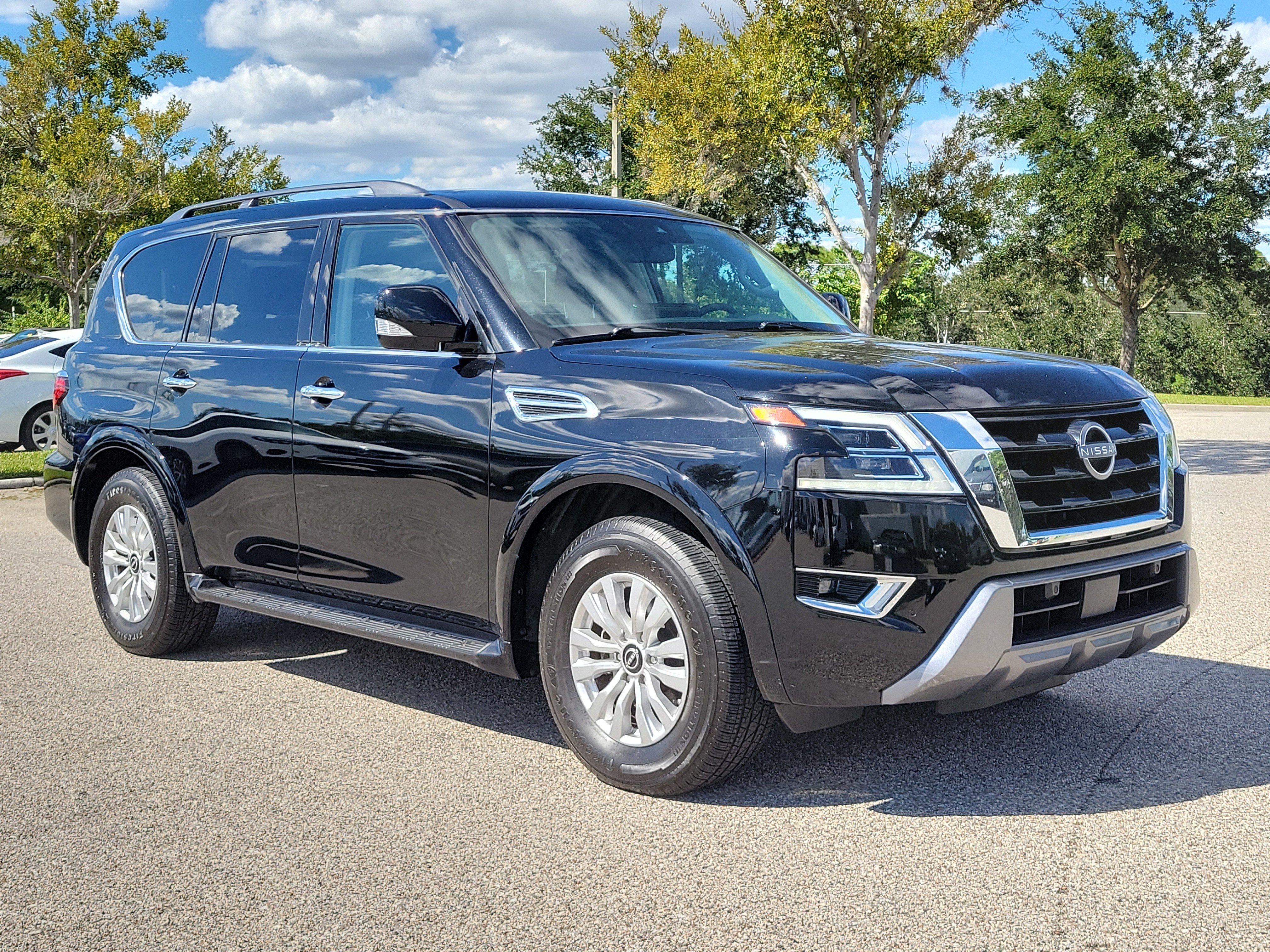 Certified 2023 Nissan Armada SV w/ Cargo Package RWD image 3