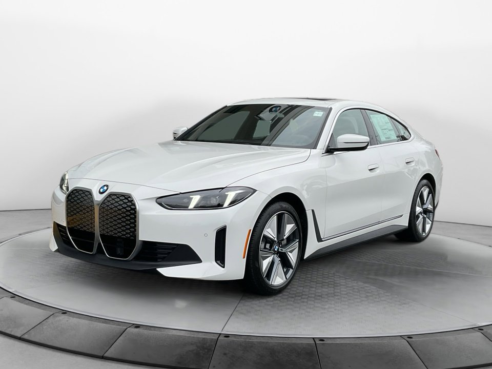 New 2026 BMW i4 xDrive40i w/ Premium Package image 3