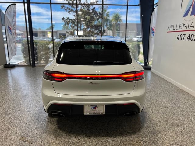 Used 2023 Porsche Macan Base image 6