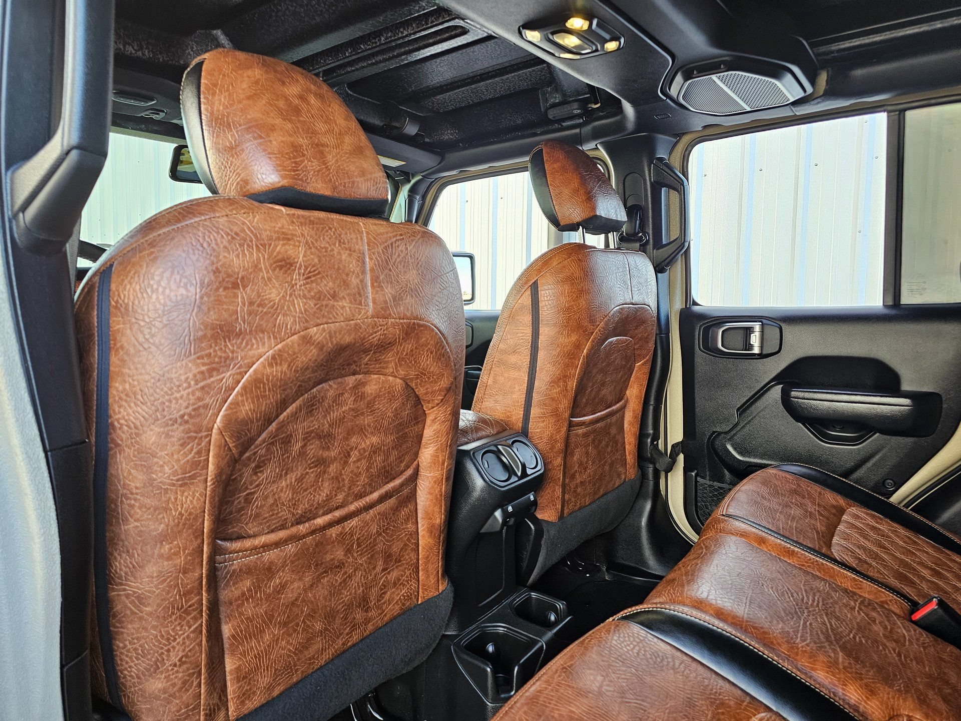 Used 2023 Jeep Gladiator Sport AWD/4WD image 37