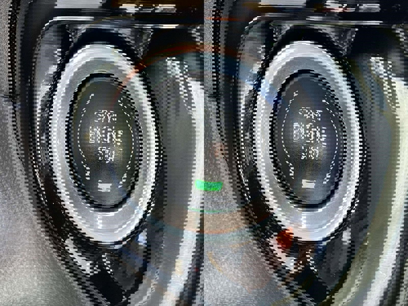 Used 2024 Chevrolet Silverado 1500 ZR2 w/ Technology Package image 34