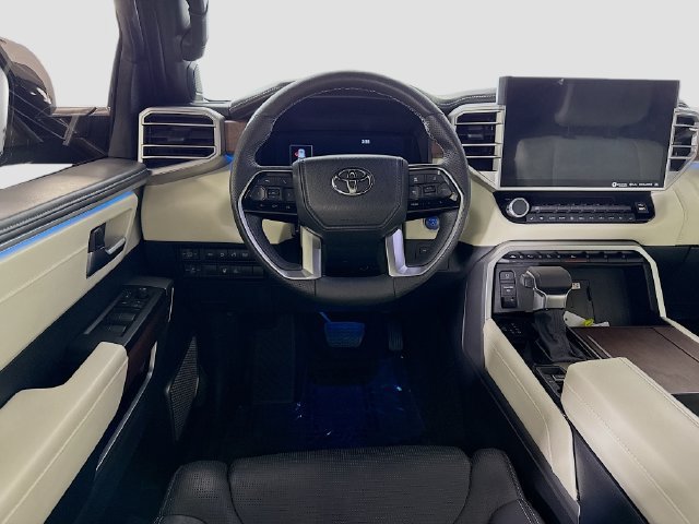 Used 2023 Toyota Sequoia Capstone AWD/4WD image 27