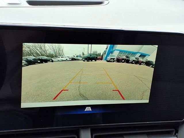 New 2026 Chevrolet Trax LT w/ LT Convenience Package FWD image 17