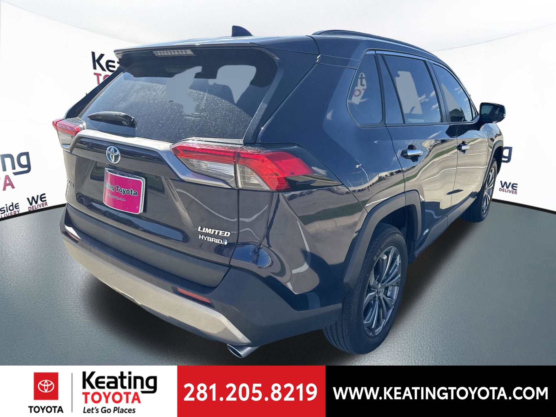 Used 2024 Toyota RAV4 Limited w/ Advanced Technology Package image 7