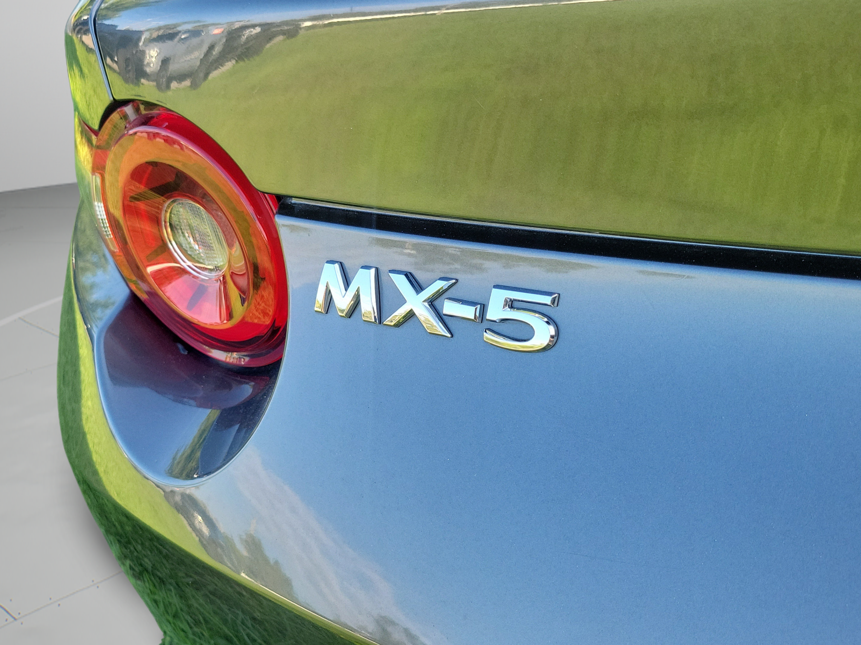 Used 2024 MAZDA MX-5 Miata Grand Touring w/ Weather Package RWD image 24