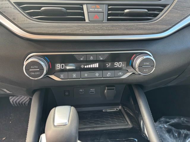 New 2025 Nissan Altima 2.5 SL FWD image 12