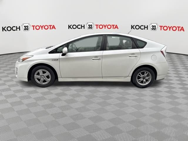 Used 2011 Toyota Prius Three w/ Navigation Pkg image 4