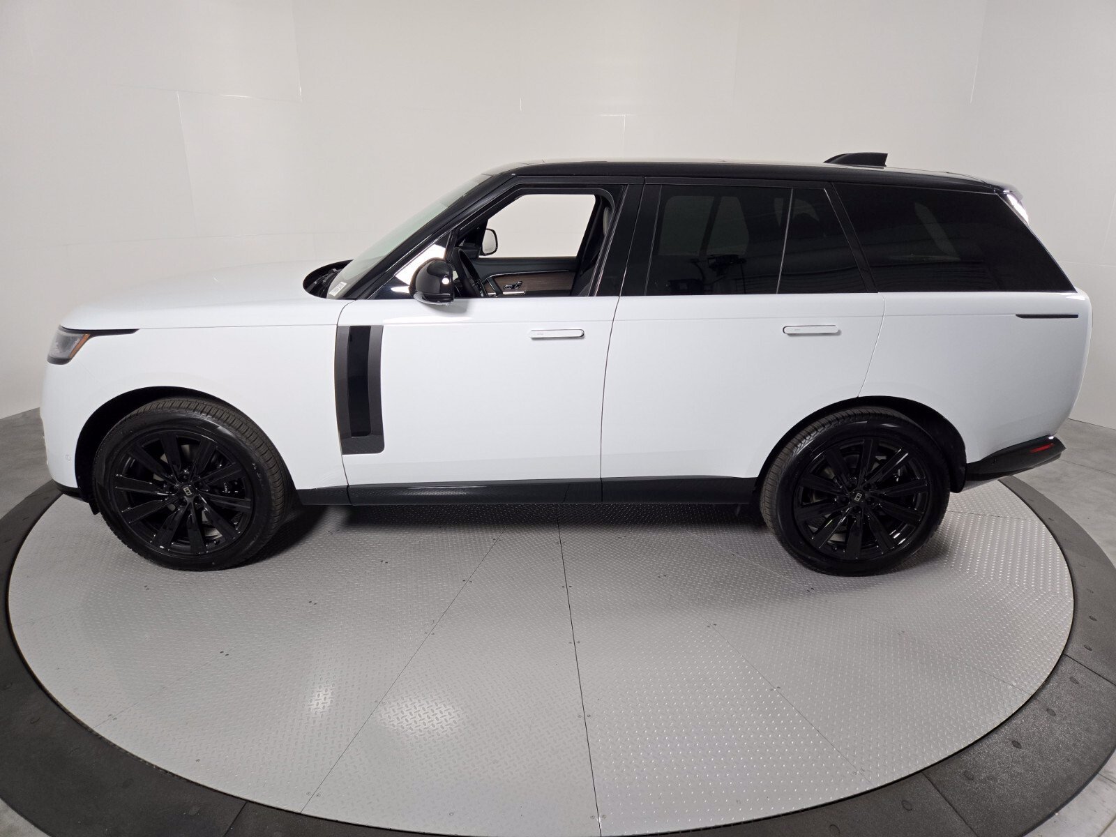 New 2027 Land Rover Range Rover SE AWD/4WD image 34