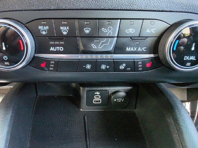 Used 2025 Ford Escape ST-Line Select AWD/4WD image 27