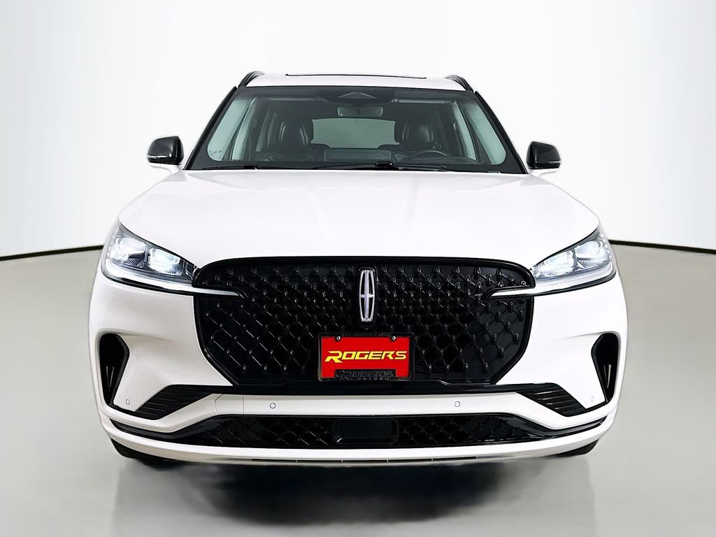 Used 2025 Lincoln Aviator Reserve w/ Equipment Group 201A AWD/4WD image 2