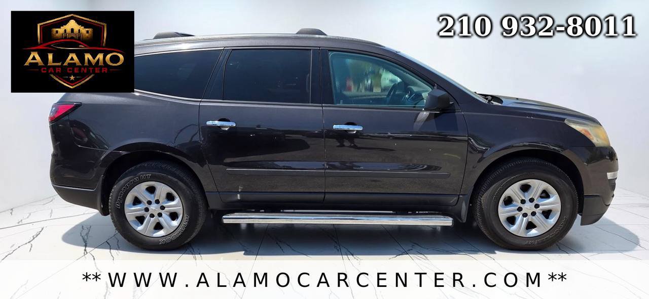 Used 2017 Chevrolet Traverse LS w/ LPO, 'HIT The Road' Package FWD image 6