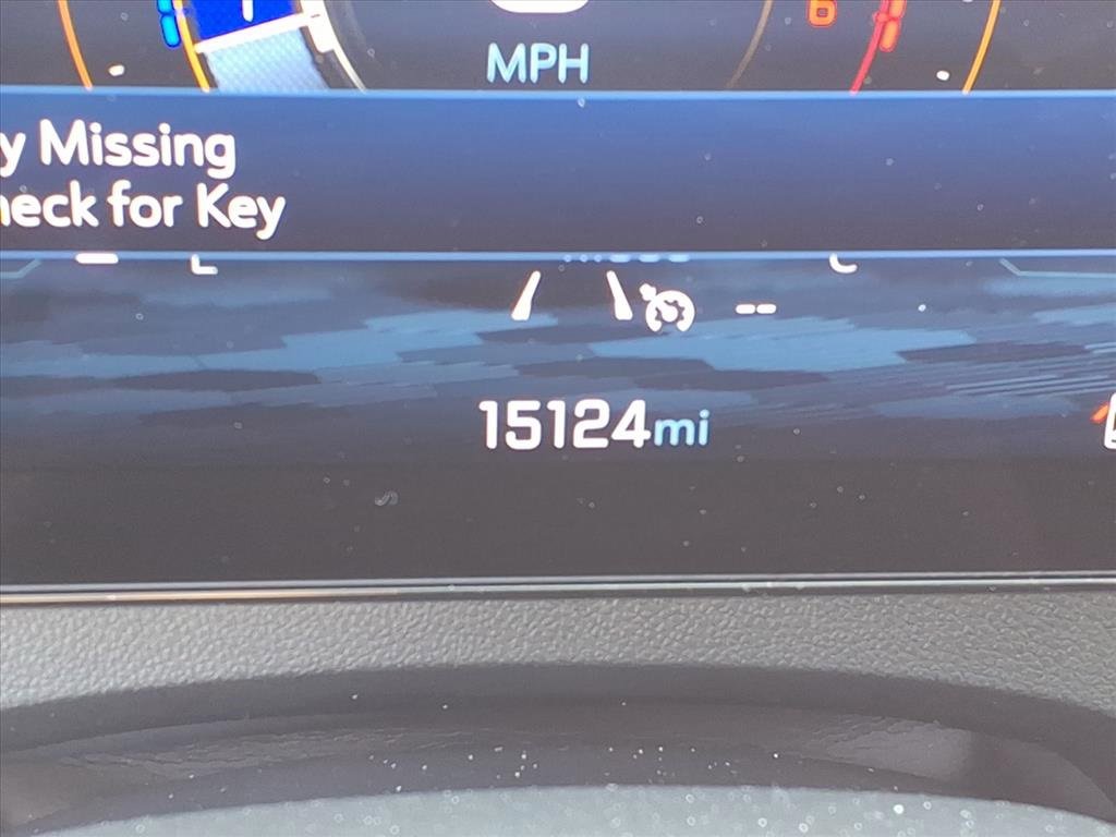 Used 2025 Chevrolet Traverse LT image 20