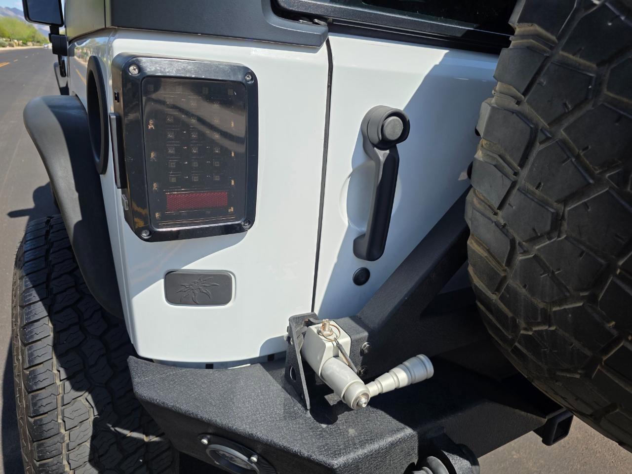 Used 2015 Jeep Wrangler Unlimited Sport w/ Connectivity Group AWD/4WD image 30
