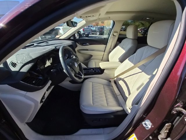 Certified 2021 Buick Envision Avenir w/ Technology Package II AWD/4WD image 26