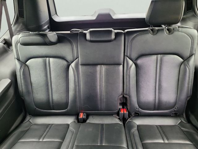 Used 2024 Jeep Wagoneer L Series II w/ Flexible Seating Group image 14