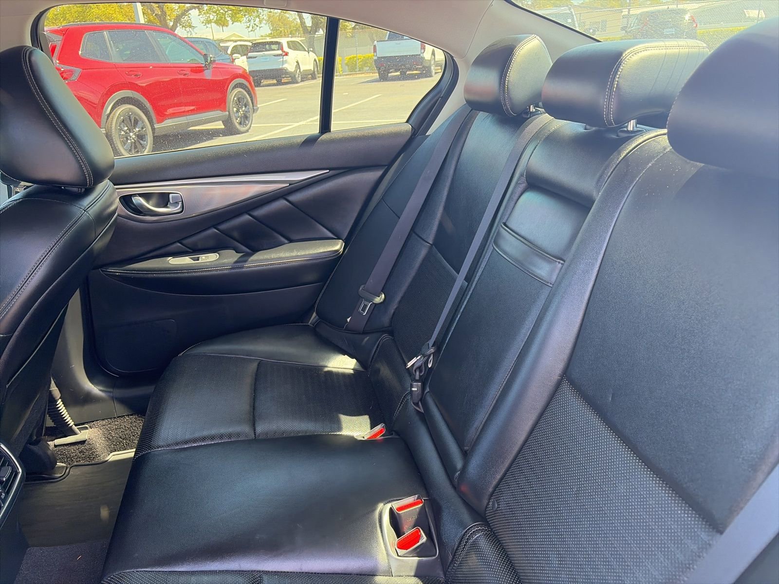 Used 2019 INFINITI Q50 Signature Edition w/ Cargo Package (L96) image 9