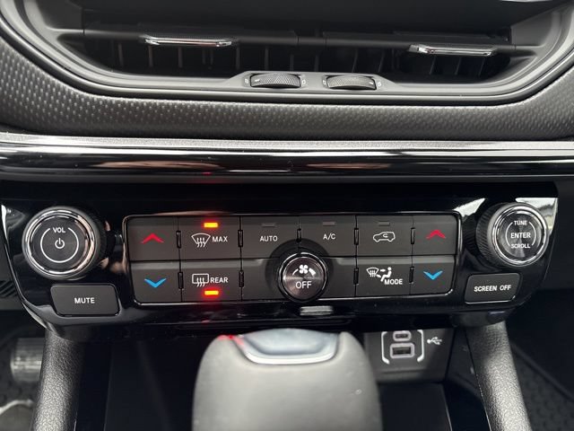 New 2026 Jeep Compass Latitude AWD/4WD image 10