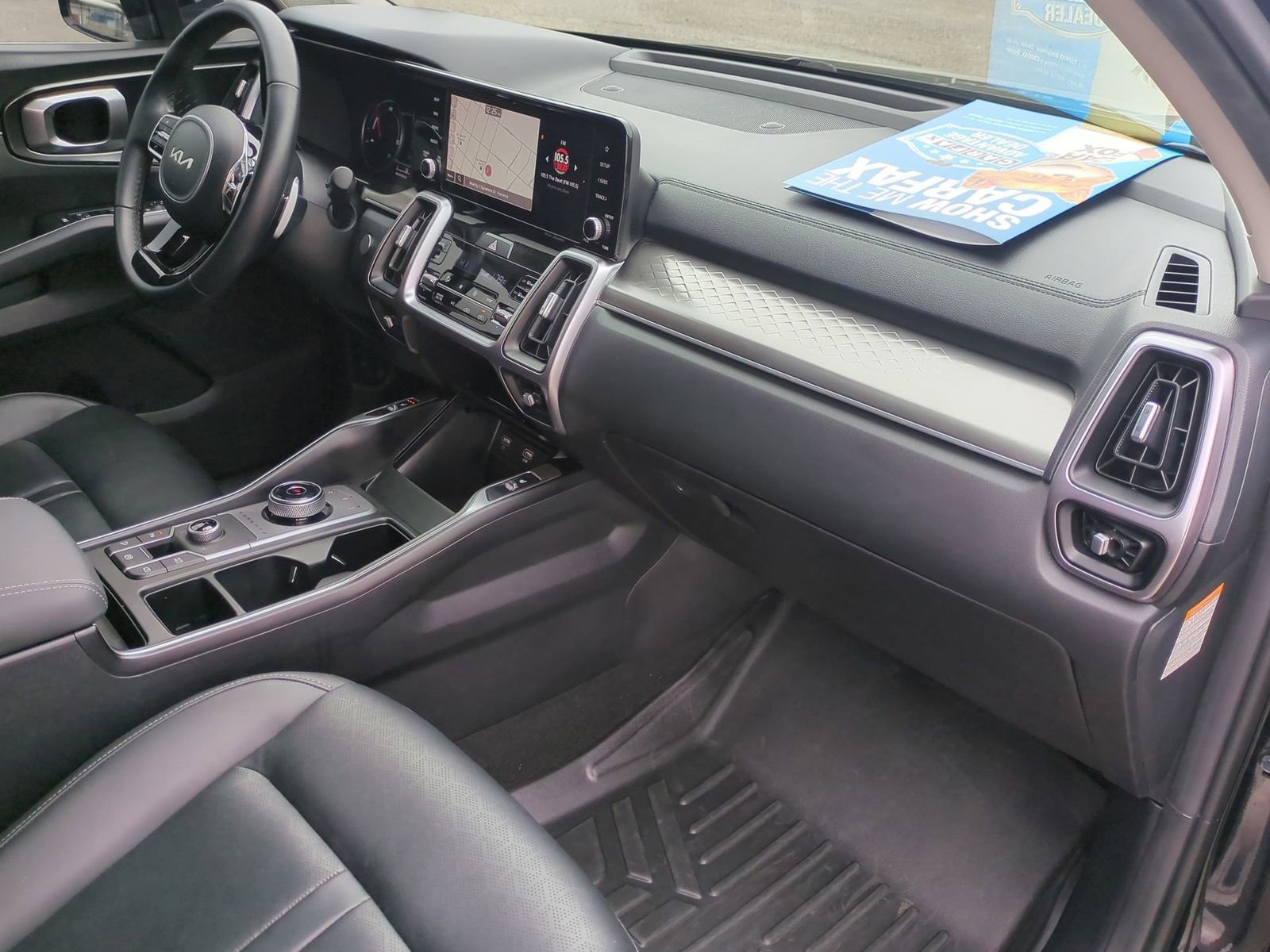 Used 2023 Kia Sorento EX image 30