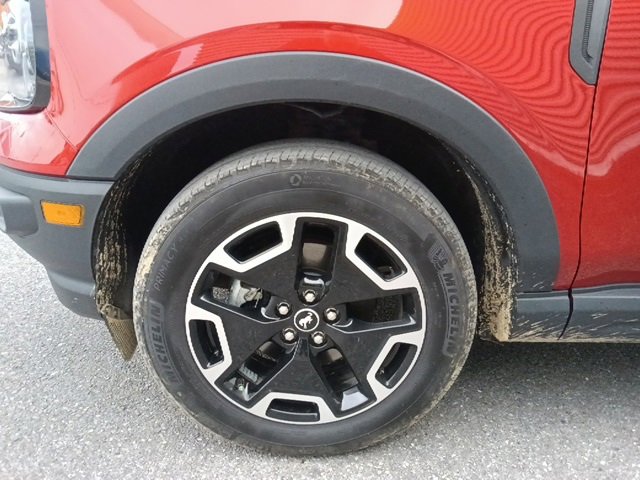 Used 2023 Ford Bronco Sport Outer Banks w/ Tech Package image 10