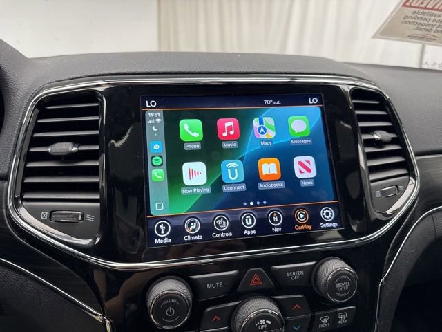 Used 2022 Jeep Grand Cherokee Limited image 27