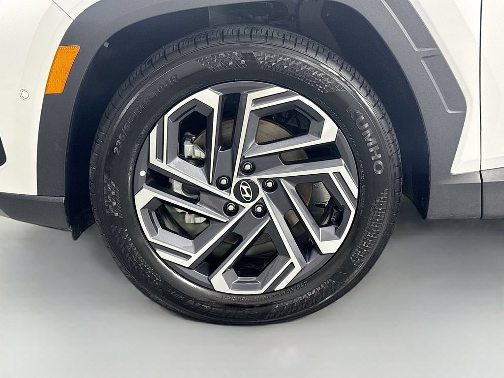 Used 2025 Hyundai Tucson Limited FWD image 34