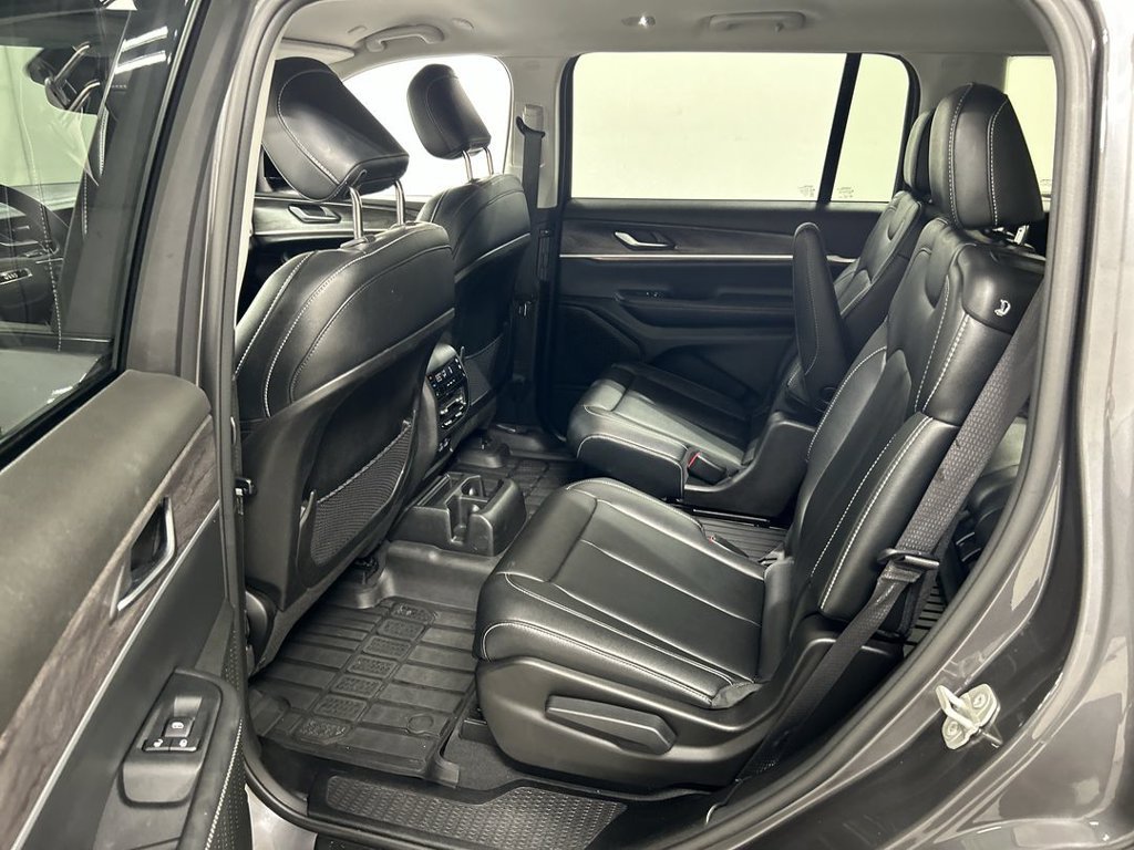 Used 2024 Jeep Grand Cherokee L Limited AWD/4WD image 20