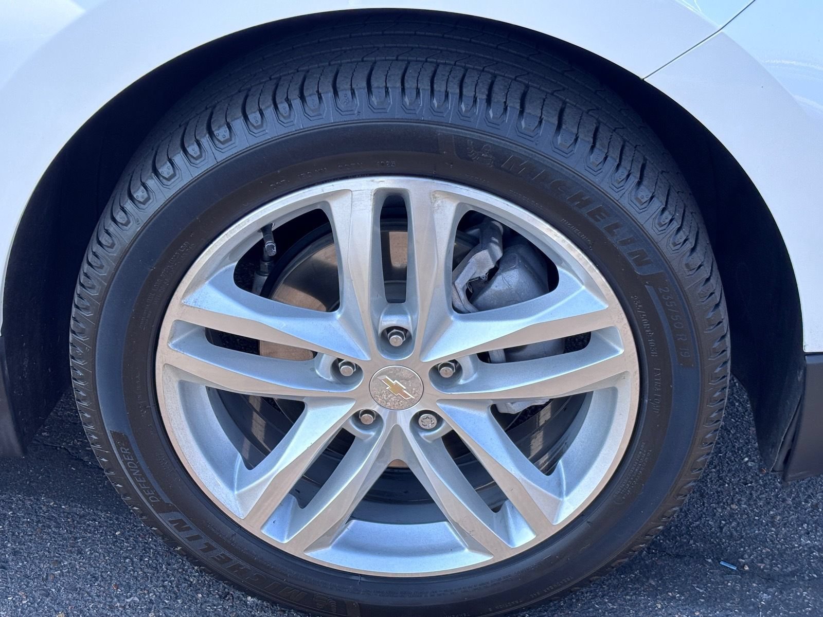 Used 2020 Chevrolet Equinox Premier FWD image 11