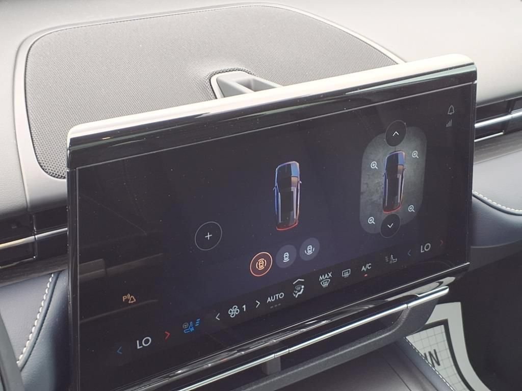 New 2025 Lincoln Nautilus Reserve AWD/4WD image 23