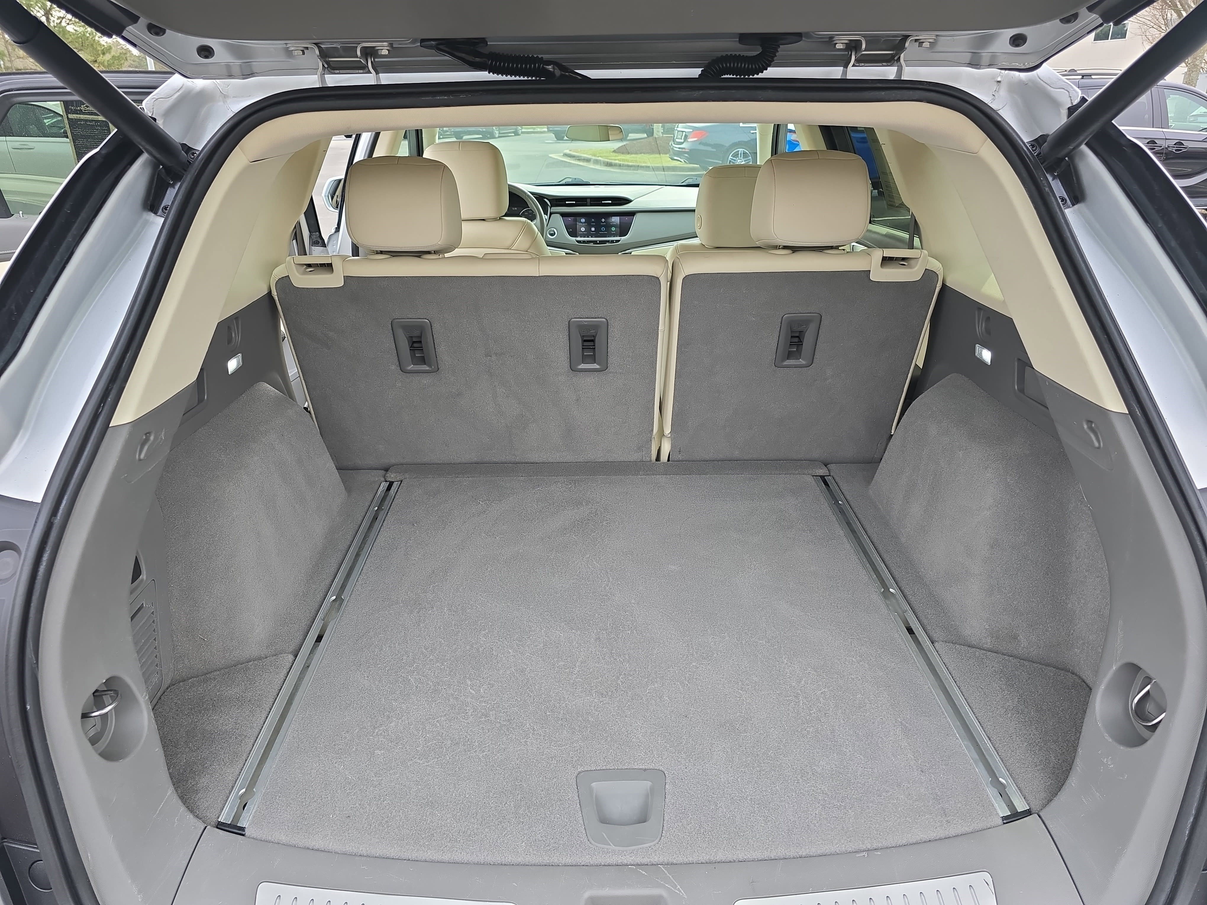 Used 2020 Cadillac XT5 Premium Luxury image 12