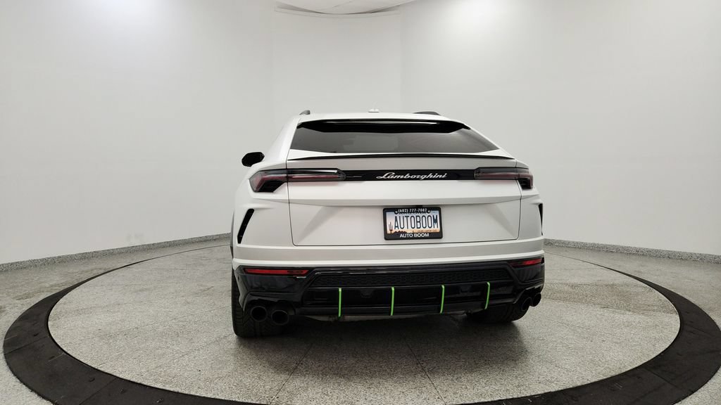 Used 2020 Lamborghini Urus AWD/4WD image 4