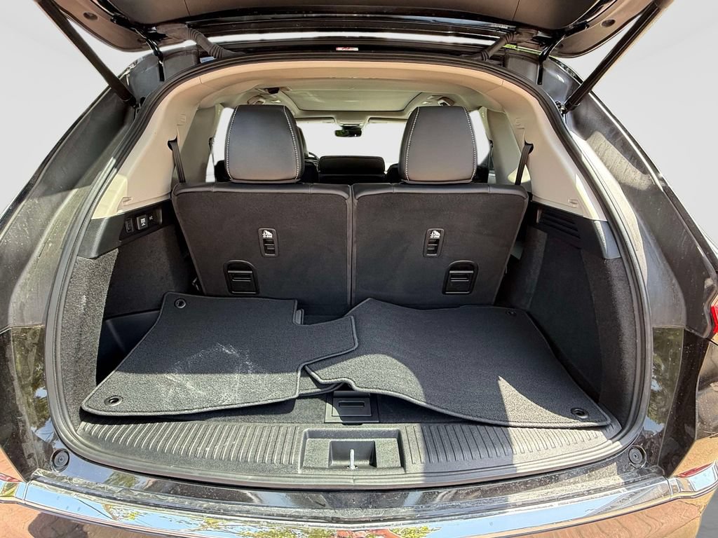 Certified 2025 Acura MDX w/ Technology Package FWD image 9