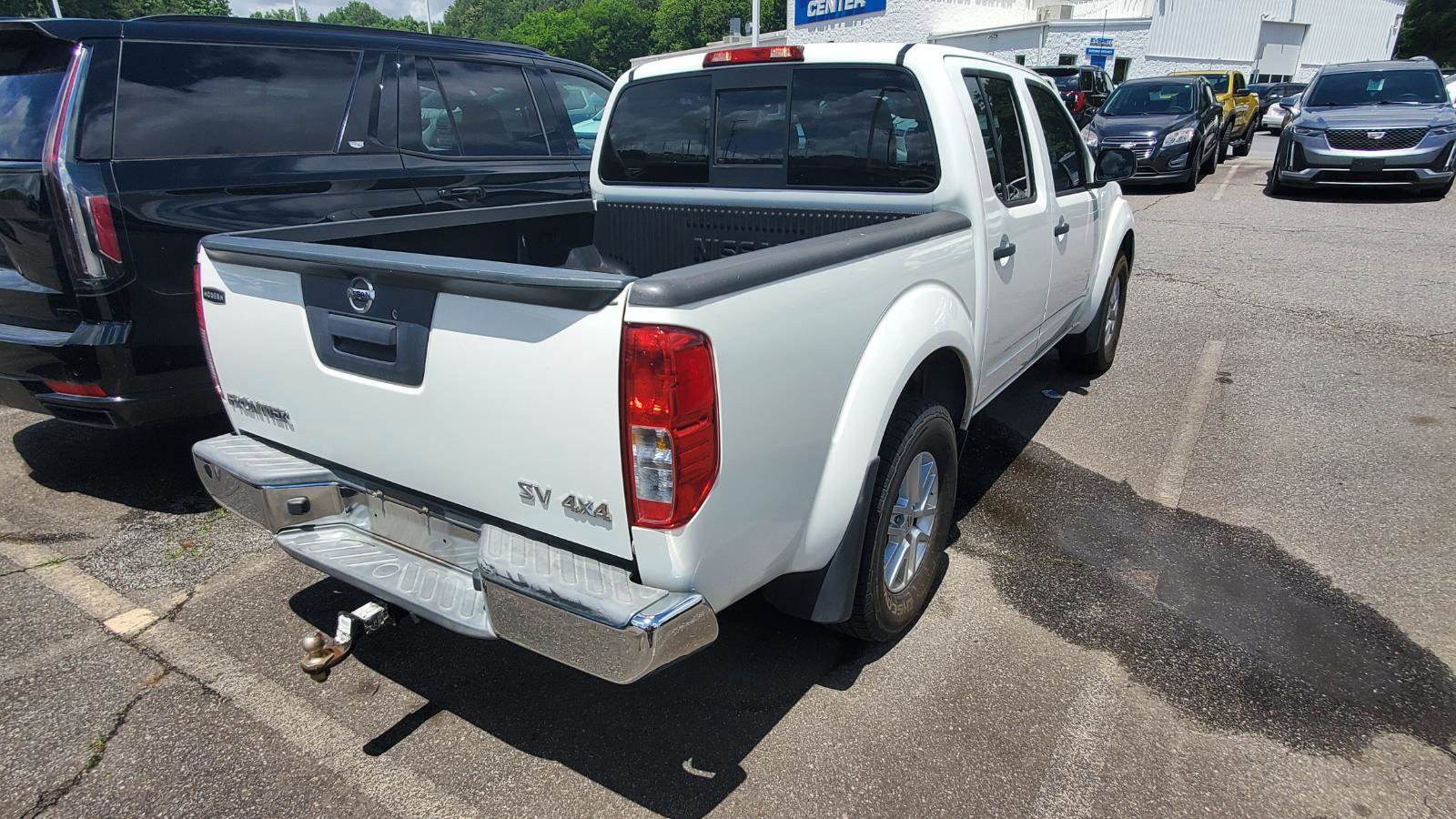 Used 2018 Nissan Frontier SV AWD/4WD image 9