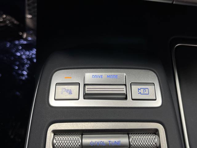 Used 2025 Genesis GV70 3.5T Sport w/ Sport Advanced Package image 24