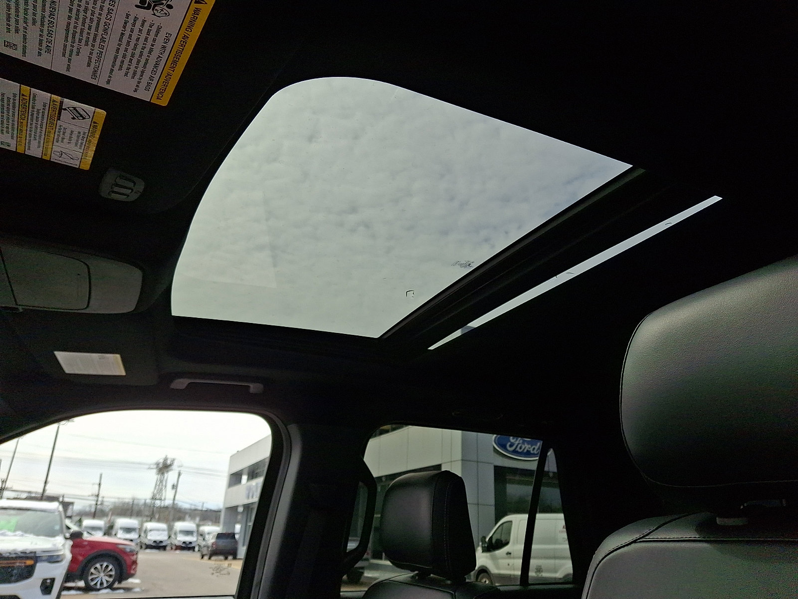 Used 2025 Ford Expedition Platinum w/ Stealth Appearance Package image 14