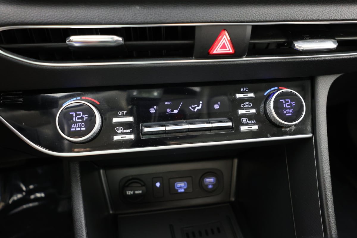 Used 2022 Hyundai Sonata SEL w/ Convenience Package FWD image 30