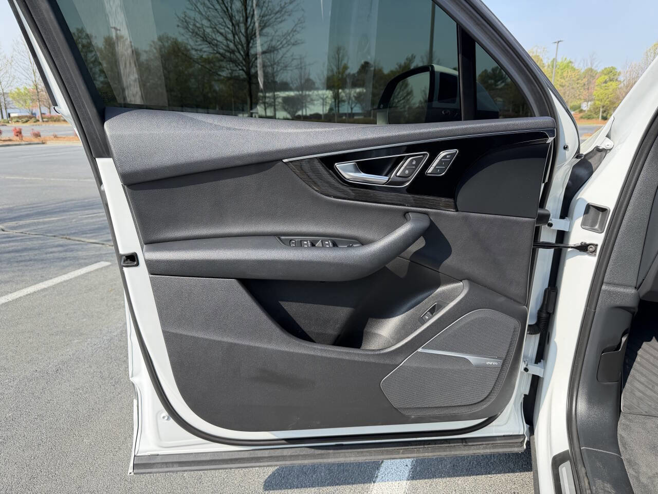 Used 2019 Audi Q7 3.0T Premium Plus w/ Premium Plus Package image 11