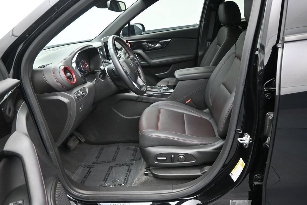 Used 2023 Chevrolet Blazer RS FWD image 11