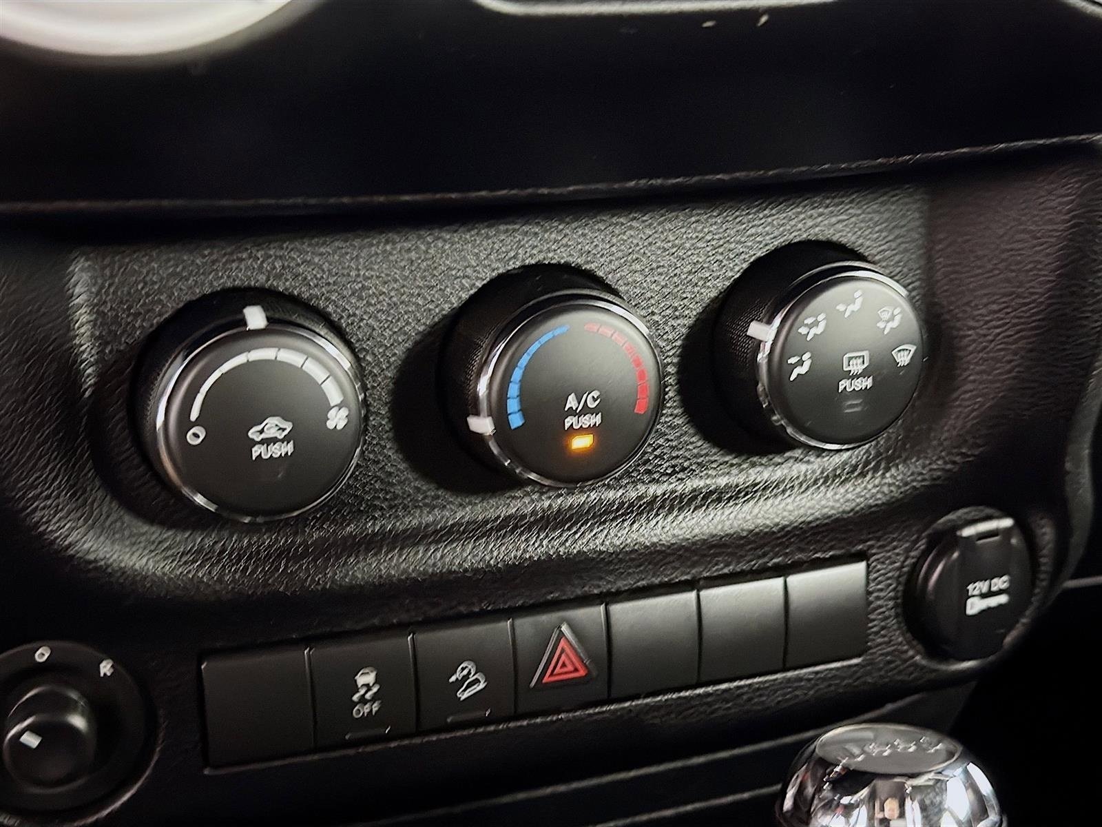 Used 2017 Jeep Wrangler Unlimited Sport w/ Quick Order Package 24S AWD/4WD image 16