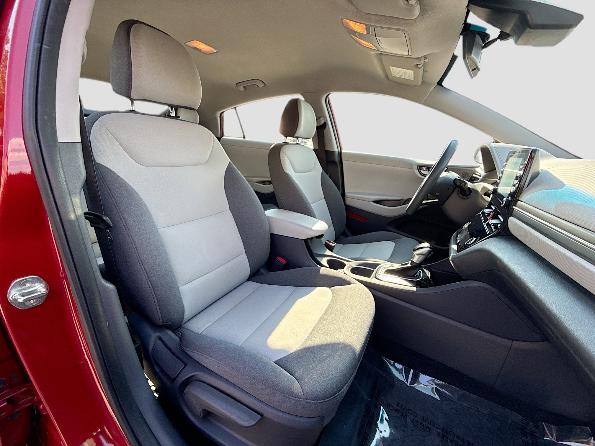 Used 2020 Hyundai Ioniq Blue image 14