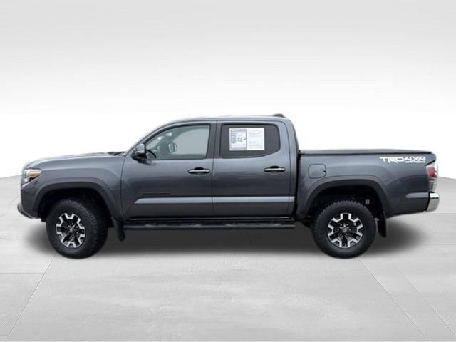 Used 2022 Toyota Tacoma TRD Off-Road AWD/4WD image 2