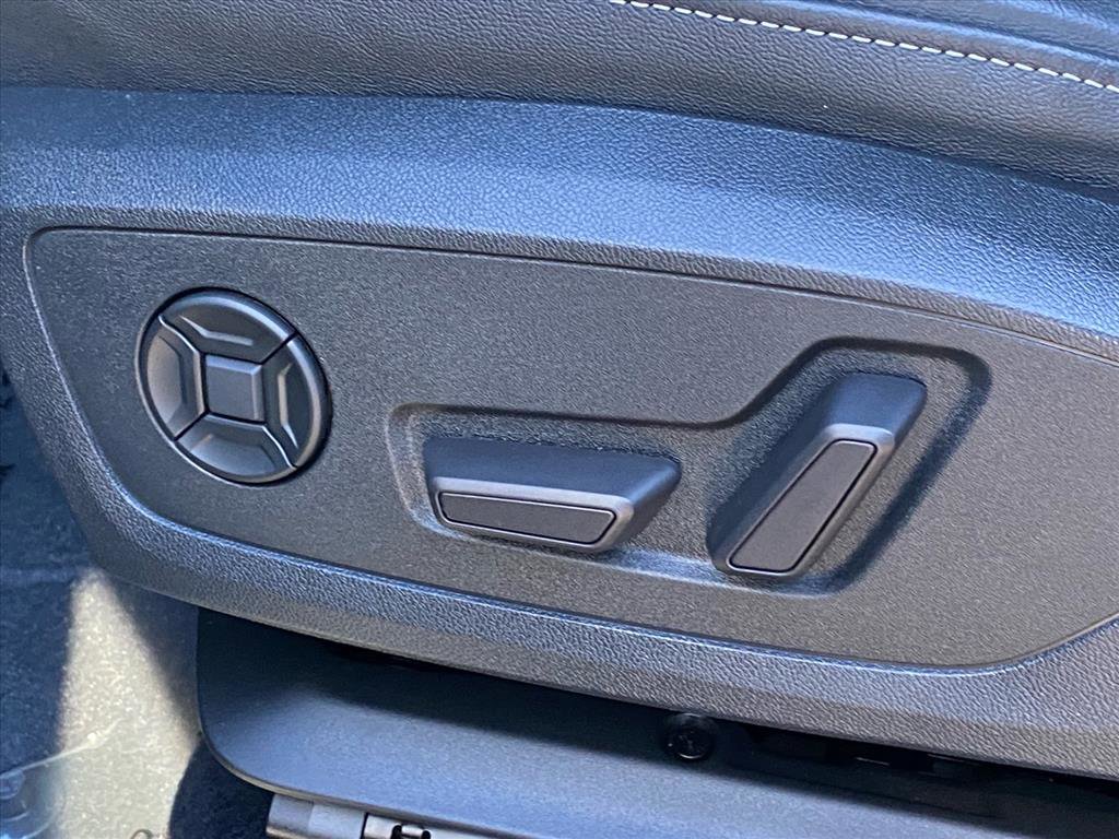 Used 2023 Audi Q4 e-tron Premium Plus w/ Premium Plus image 13