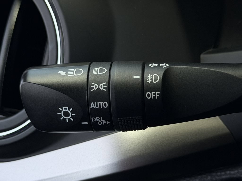 Used 2023 Toyota Tacoma Limited RWD image 23