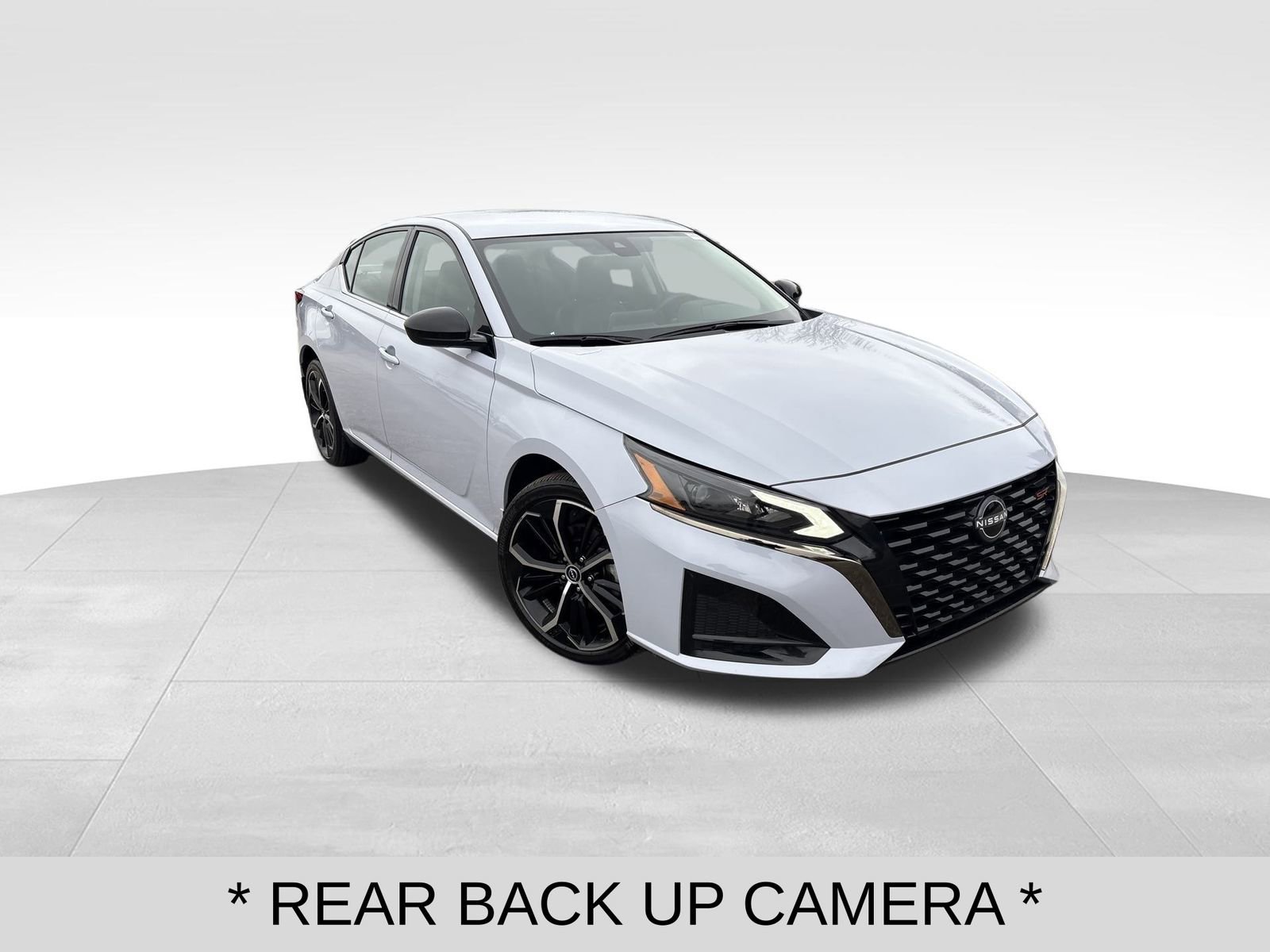 Used 2025 Nissan Altima 2.5 SR image 7